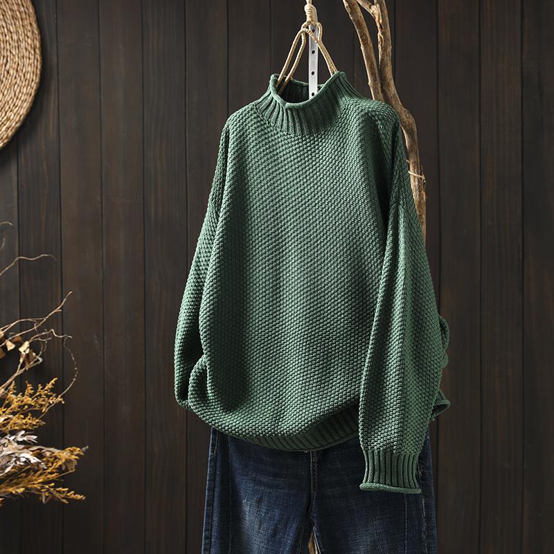 Suéter feminino versátil de malha, ótimo para looks casuais e elegantes no dia a dia com conforto.