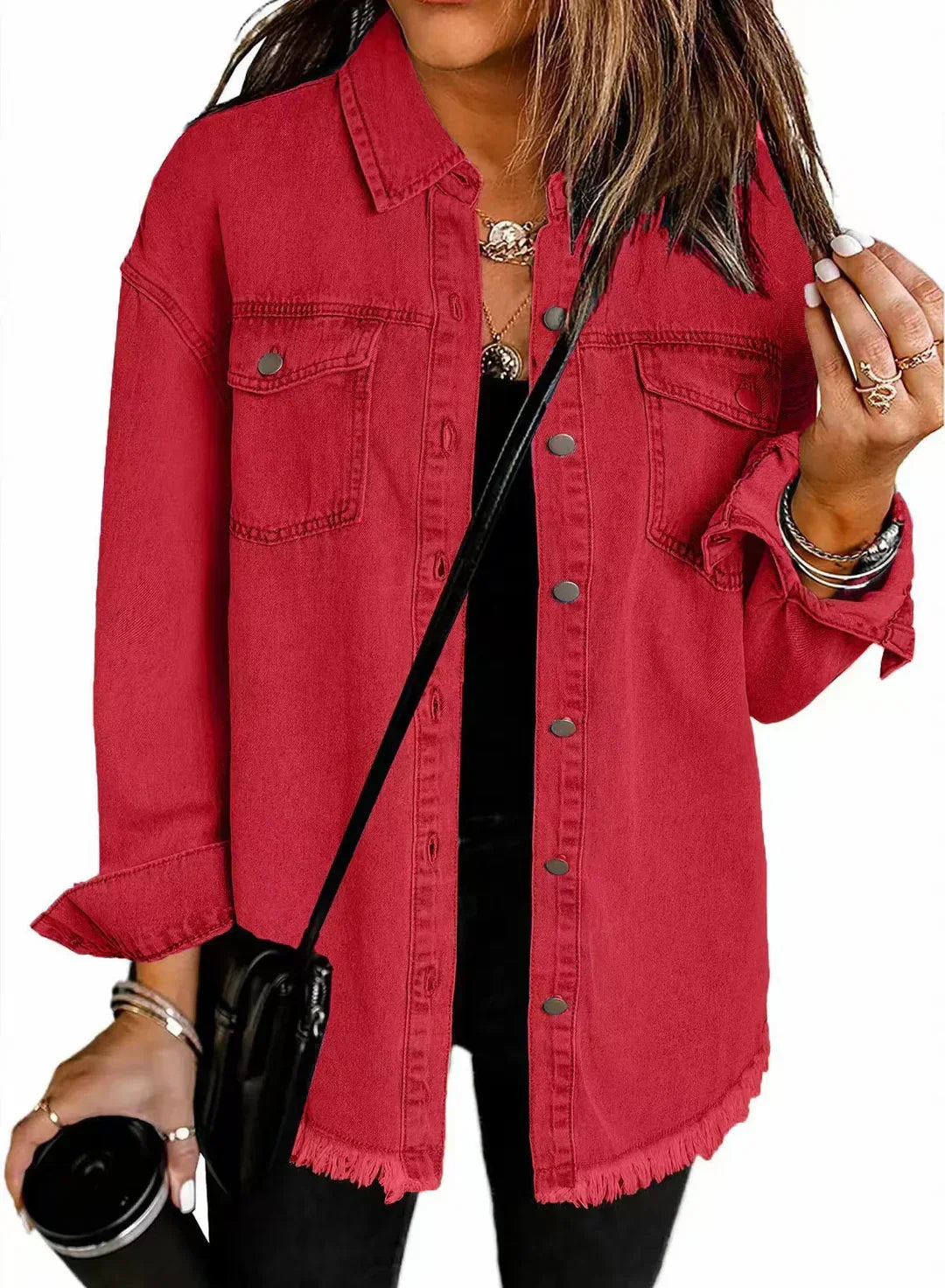 Jaqueta feminina atemporal com estilo e conforto. Ideal para looks de primavera, outono e inverno, perfeita para o dia a dia.