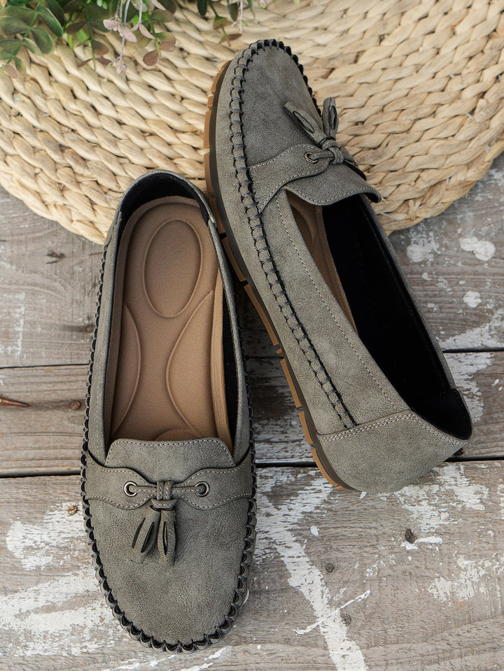 Mocassins Femininos Elisa, sapatos confortáveis e elegantes para a mulher moderna.