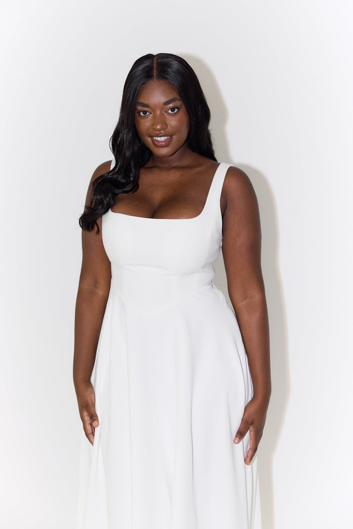Vestido feminino midi para festa, estilo casual chic, decote quadrado fluido e versátil.