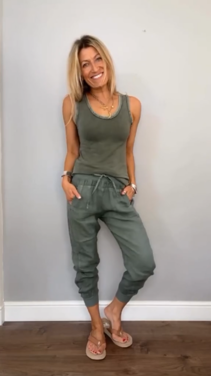 Conjunto calça e blusa Ivy para o verão, roupa leve e confortável, perfeito para dias quentes.