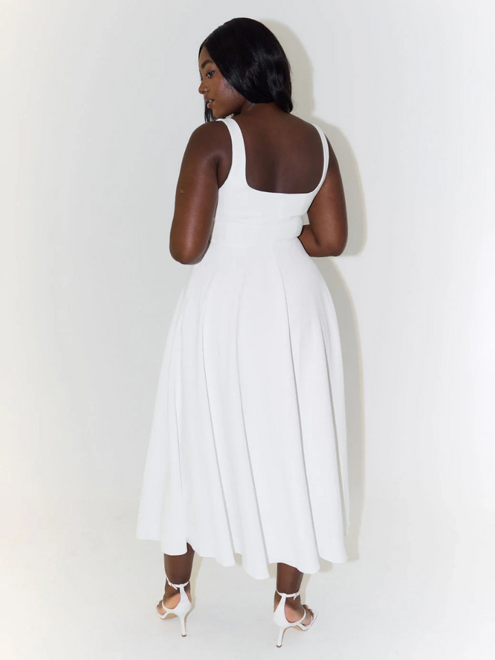 Vestido elegante feminino, decote ombro a ombro, ideal para festas.