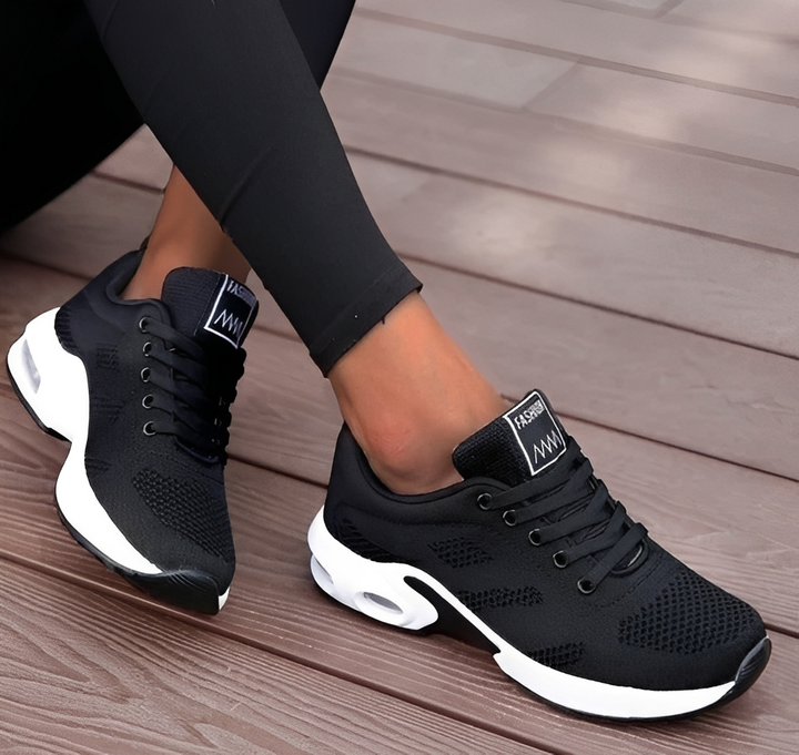Sapatos femininos para o dia a dia: conforto e moda casual. Calçado moderno, prático e elegante para o verão.
