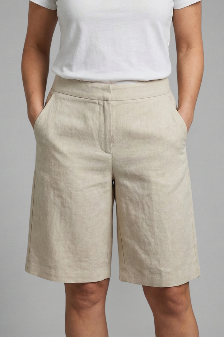 Shorts femininos de cintura alta para verão, estilo casual, confortáveis e práticos com ajuste relaxado para dias quentes.