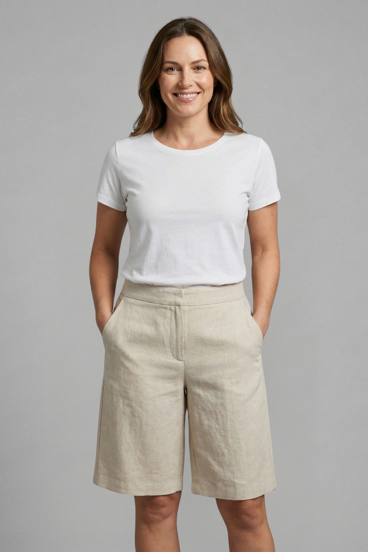 Shorts femininos confortáveis de cintura alta para o verão. Perfeitos para um estilo casual, prático e relaxado em dias quentes.