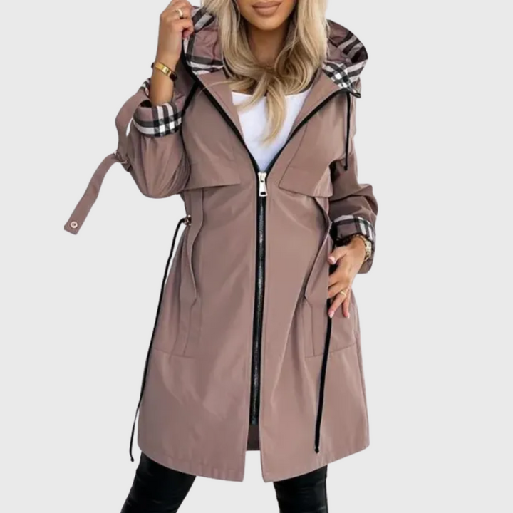 Jaqueta feminina elegante com zíper frontal, perfeita para looks casuais e formais no outono/inverno.