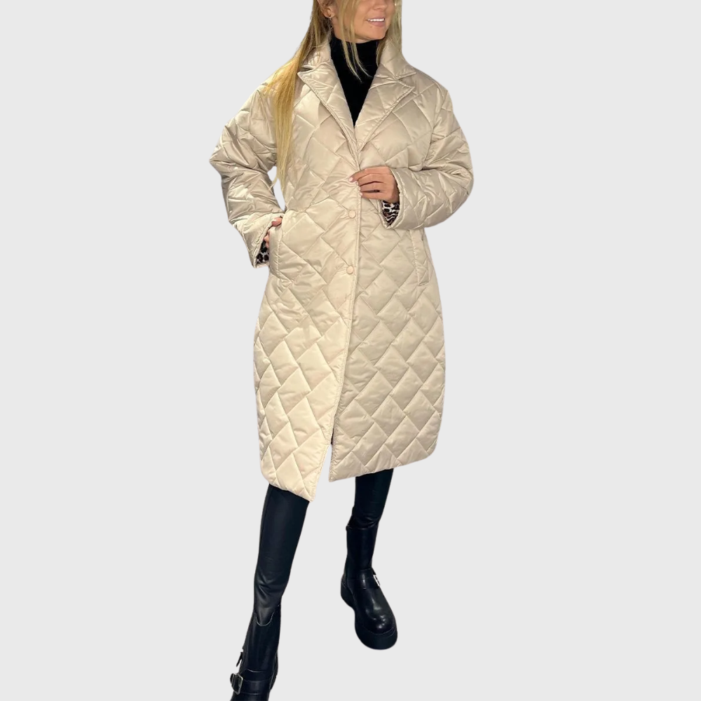 Casaco acolchoado feminino reversível, uma peça essencial e elegante para o frio, ideal para diversas ocasiões.