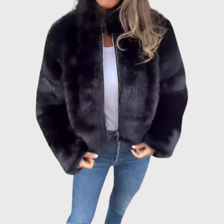 Jaqueta térmica feminina teddy fleece elegante. Casaco de inverno versátil, moda feminina com aconchego e estilo.