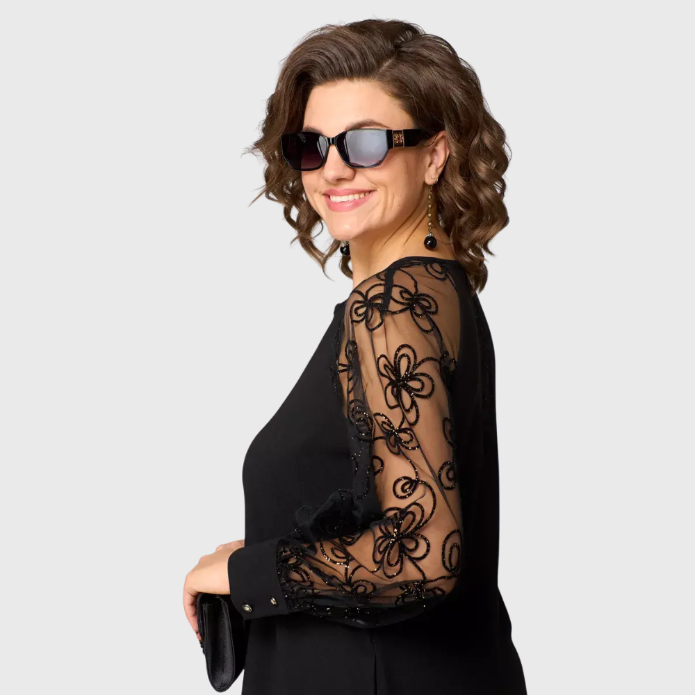 Vestido de renda preto feminino com mangas longas, versátil para moda festa e eventos elegantes.