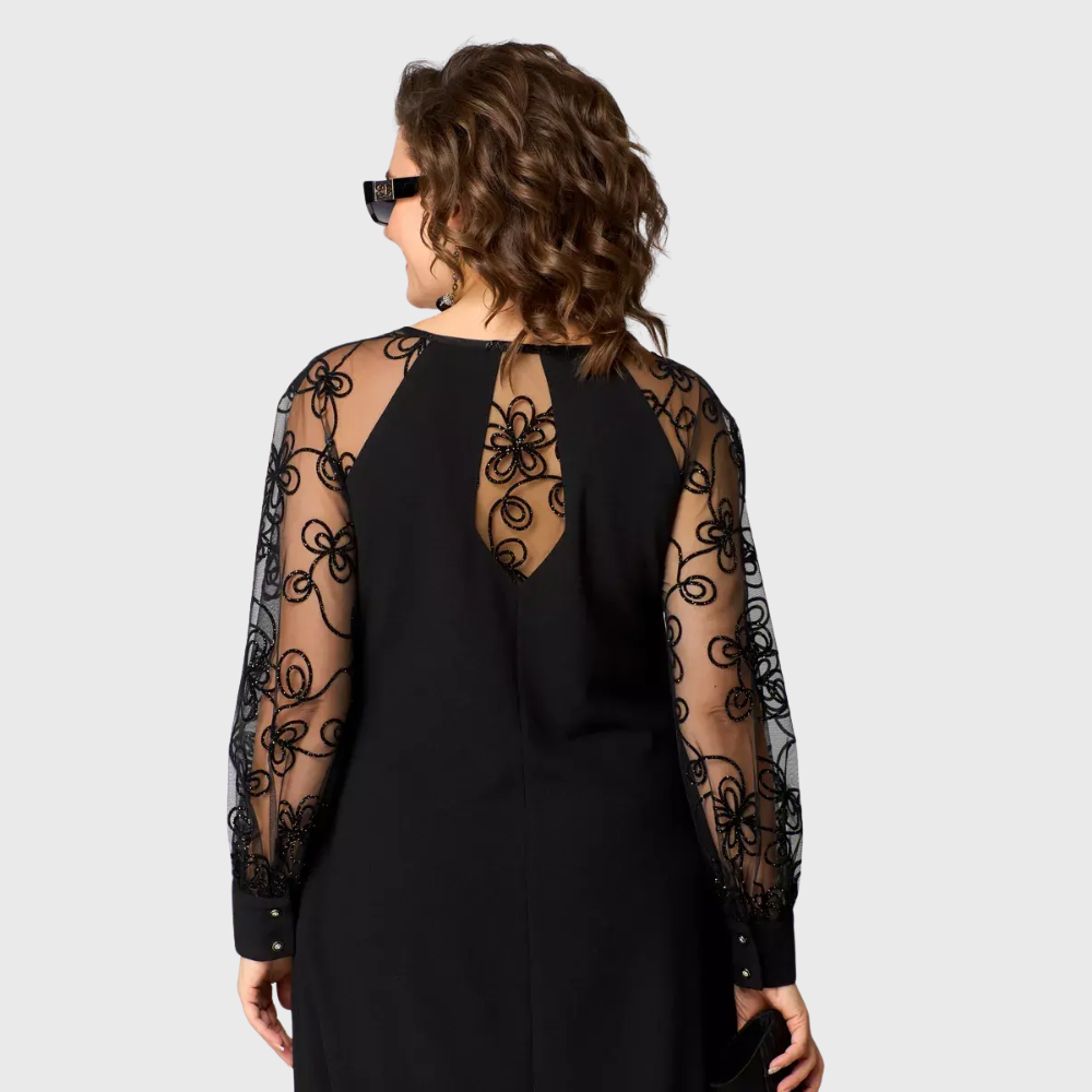 Vestido feminino preto de renda com manga longa, ideal para festa, social e eventos formais elegantes.
