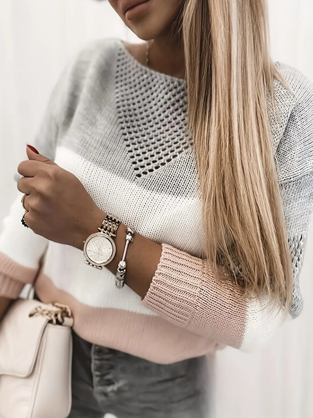 Suéter feminino recortado, blusa de malha elegante e moderna para moda outono inverno. Conforto e tendência casual.