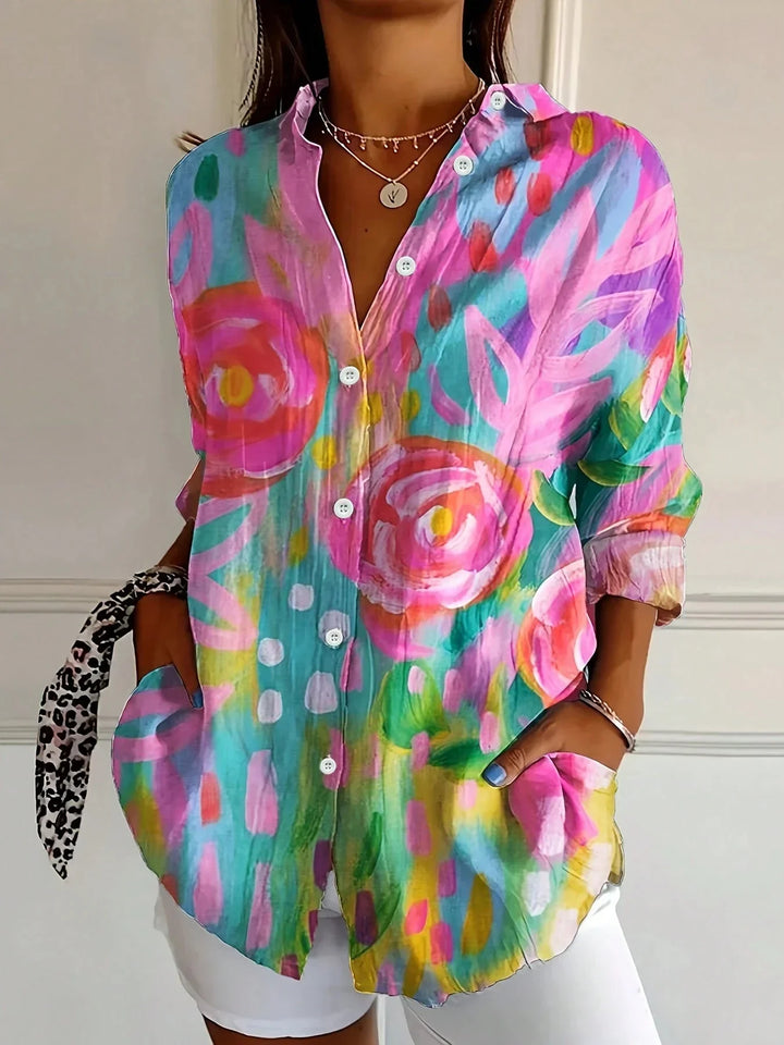 Blusa feminina Annika colorida e estampada com estilo único, ideal para moda verão casual e conforto.