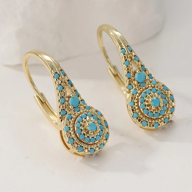 Brincos de ouro 18k lágrima com mosaico turquesa. Acessório elegante e feminino, presente perfeito para mulher.