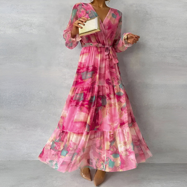 Vestido feminino elegante floral rosa com decote V, perfeito para verão e estilo boho na moda feminina.