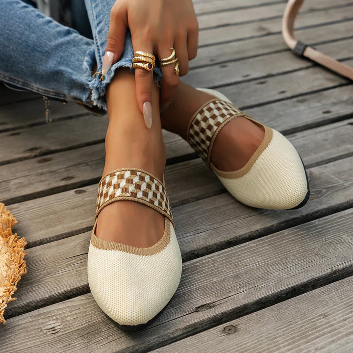 Moda feminina: sapatos Faeryn de salto baixo, a escolha perfeita para um calçado elegante e confortável.