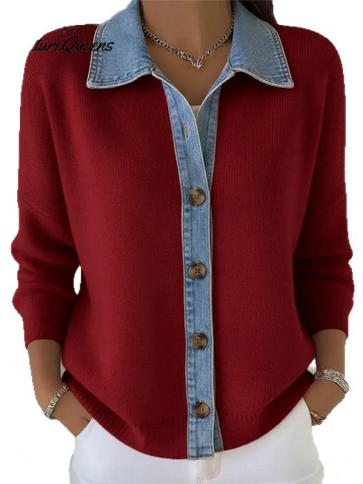 Mulher veste camisola feminina Léonie com gola moderna, combinando estilo casual chic e conforto para o inverno.