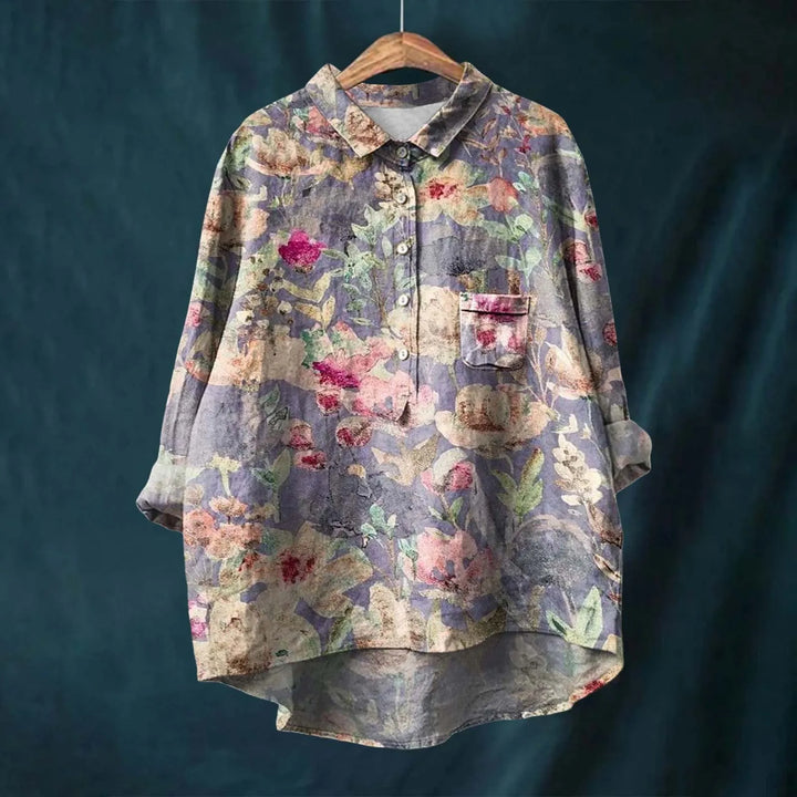 Camisa floral feminina solta, confortável e casual, perfeita para o verão. Estilo chic e versátil.