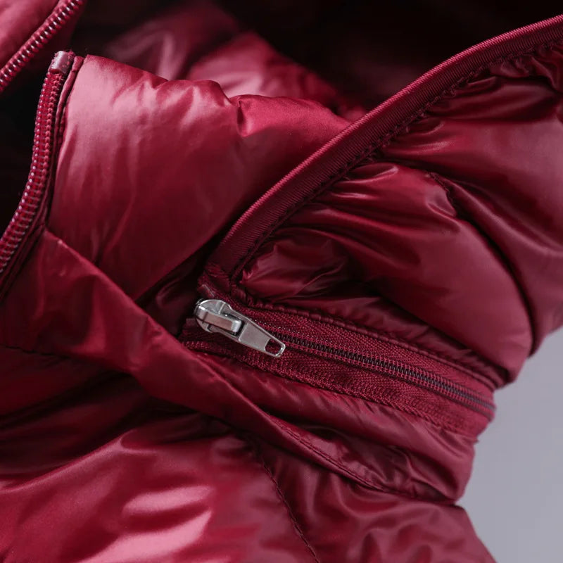 Roupa de inverno feminina: Casaco longo elegante e leve. Jaqueta moderna para um visual sofisticado e aconchegante.