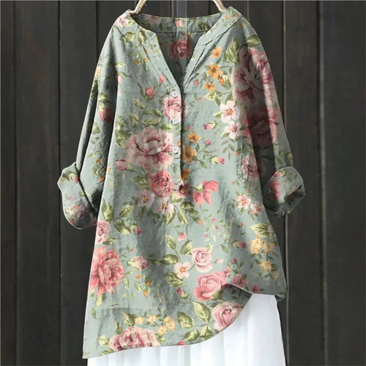 Elegante camisa feminina floral, item essencial para a moda casual de verão e primavera com estilo único.