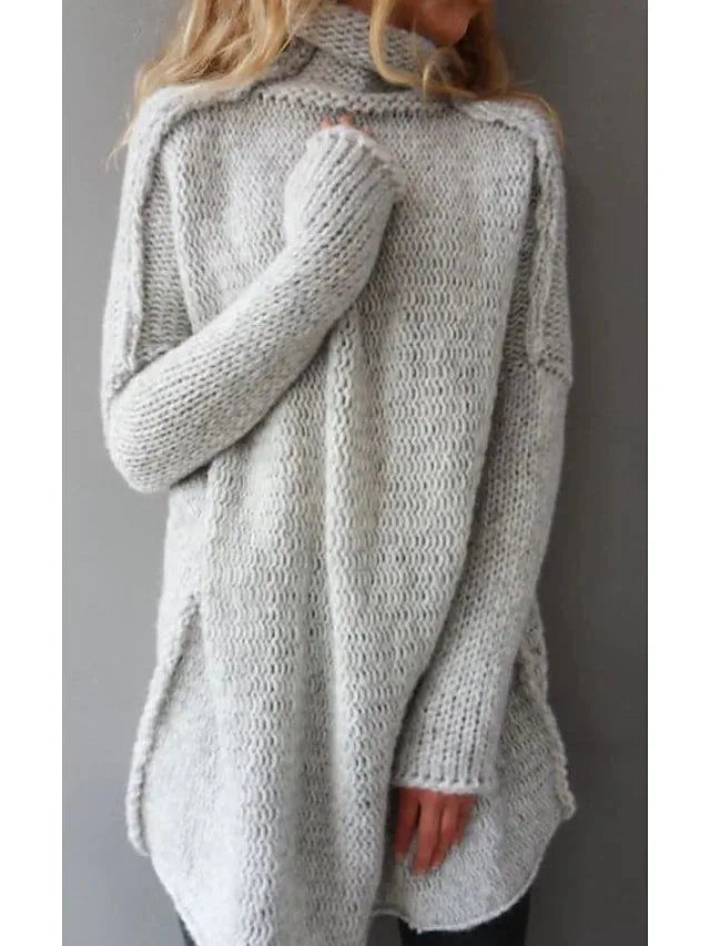 Suéter feminino gola alta elegante para inverno, feito para conforto e moda. Perfeito para dias frios com estilo.