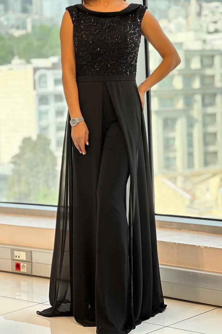 Macacão feminino elegante preto para festa. Perfeito para eventos especiais, oferece glamour e estilo em moda festa.