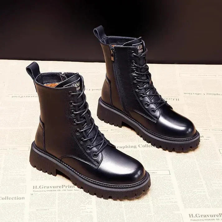Botas de inverno femininas pretas. Conforto, estilo e proteção contra o frio para seus pés.