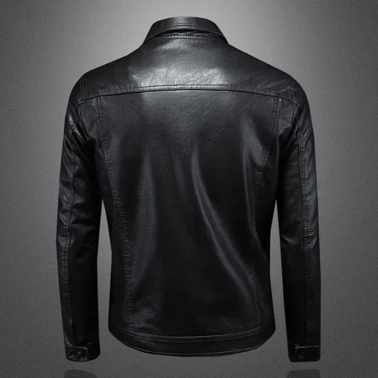 Casaco motociclista marrom, jaqueta masculina estilosa. Roupa de outono premium, moda homem.