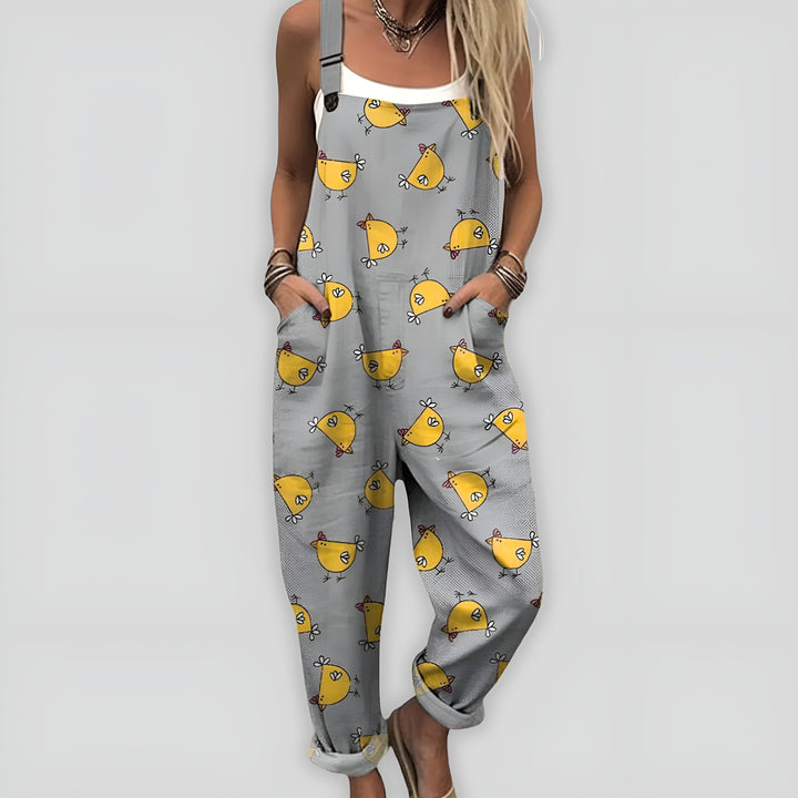 Macacão feminino solto estampado com padrão floral para o verão. Roupa casual e confortável.