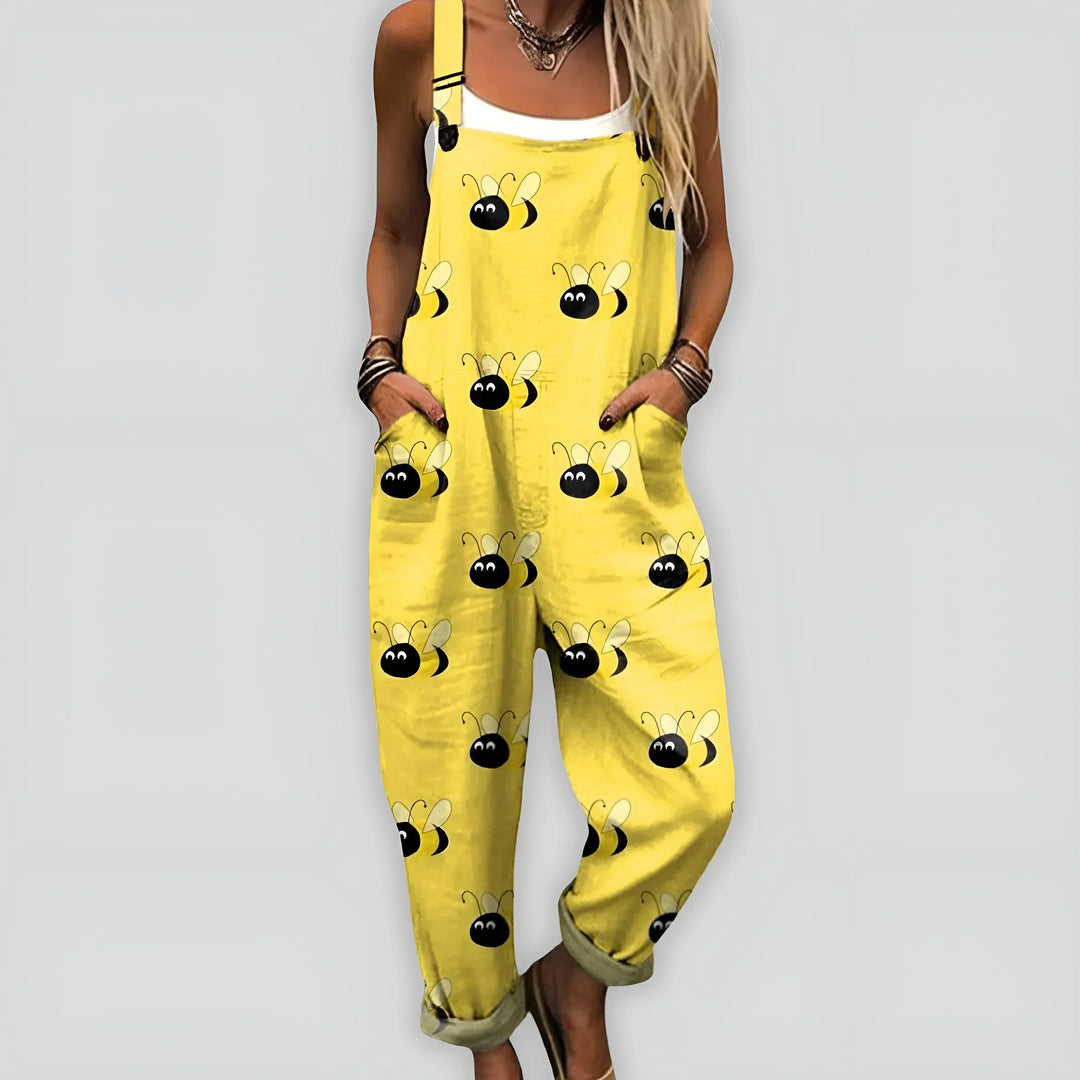 Macacão feminino estampado e solto, um clássico da moda. Conforto e estilo para dias quentes.