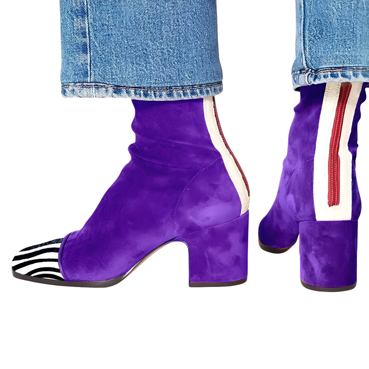 Calçado feminino elegante: Botas Juliana de outono inverno com salto bloco, garantindo conforto e estilo moderno.