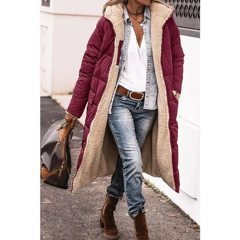 Jaqueta feminina Viviana, casaco de inverno com design elegante e sofisticado para um look moderno e confortável.