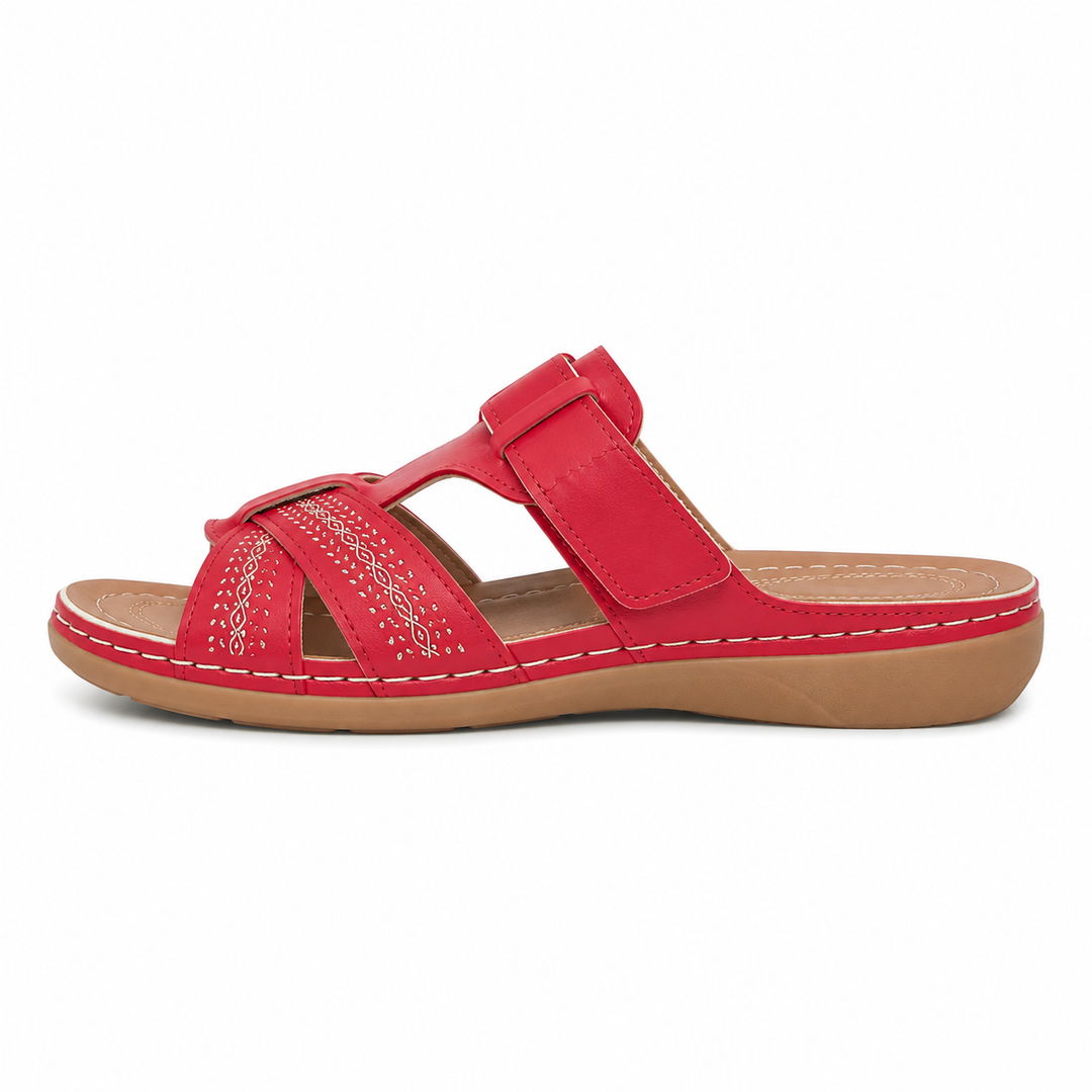 Ande com conforto: sandálias femininas de couro com dedo aberto, perfeitas para caminhadas no verão.