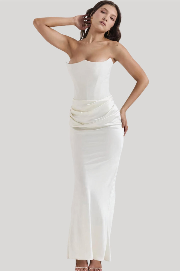 Vestido feminino ombro a ombro estilo maxi. Ideal para eventos especiais, adicionando um toque de glamour.