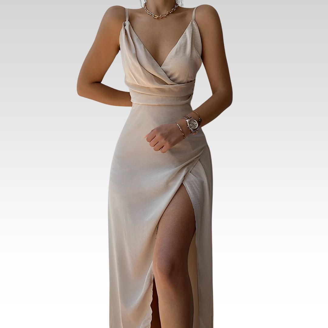 Vestido feminino elegante sem alças, decote V, ideal para festa ou noite sofisticada.