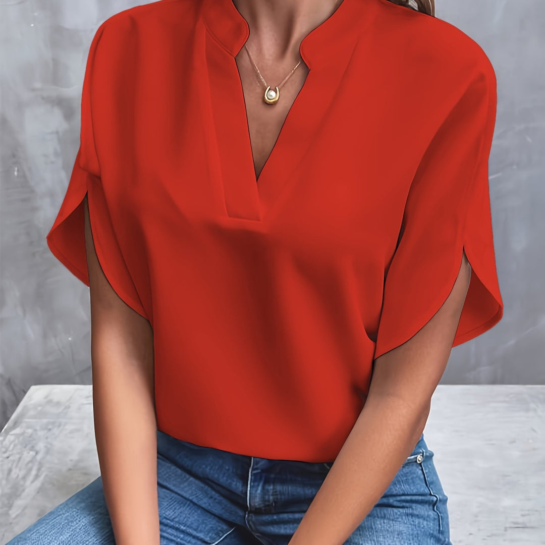 Camisa feminina leve e estilosa, perfeita para o conforto e elegância do dia a dia.