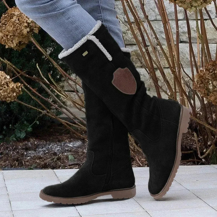 Botas femininas impermeáveis para inverno, ideais para neve e frio. Sola antiderrapante oferece segurança e conforto no dia a dia.