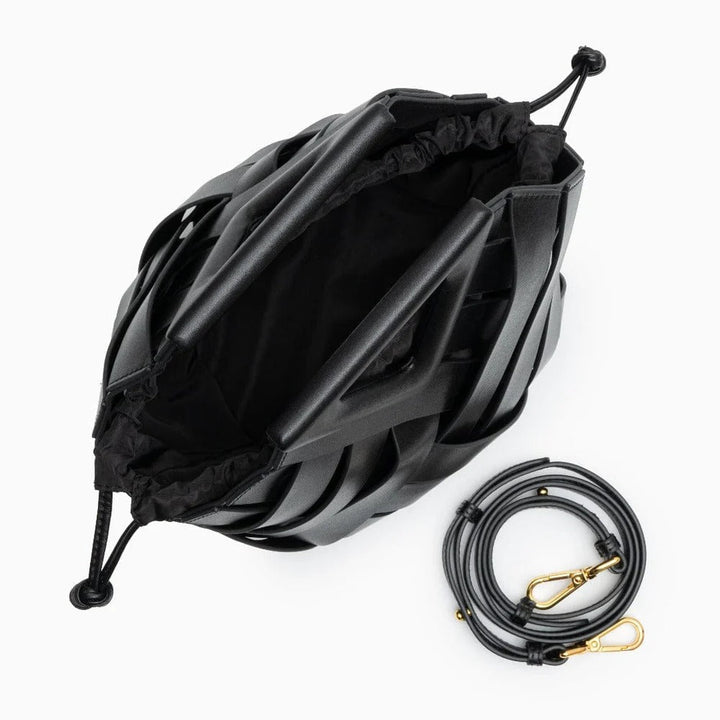Bolsa Giulietta de couro genuíno, um clássico da moda feminina, sinônimo de elegância e praticidade.