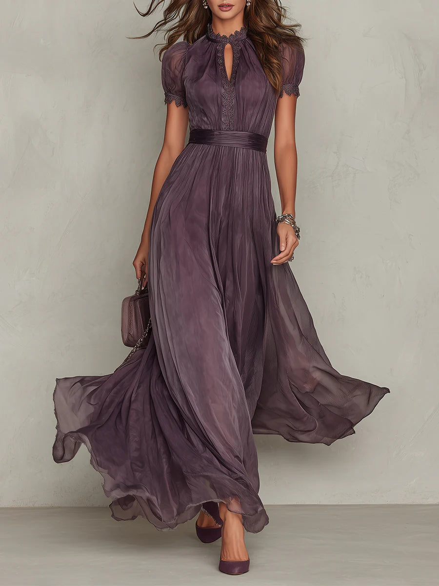 Vestido longo violeta feminino elegante com decote chave. Ideal para festas e ocasiões especiais de verão.