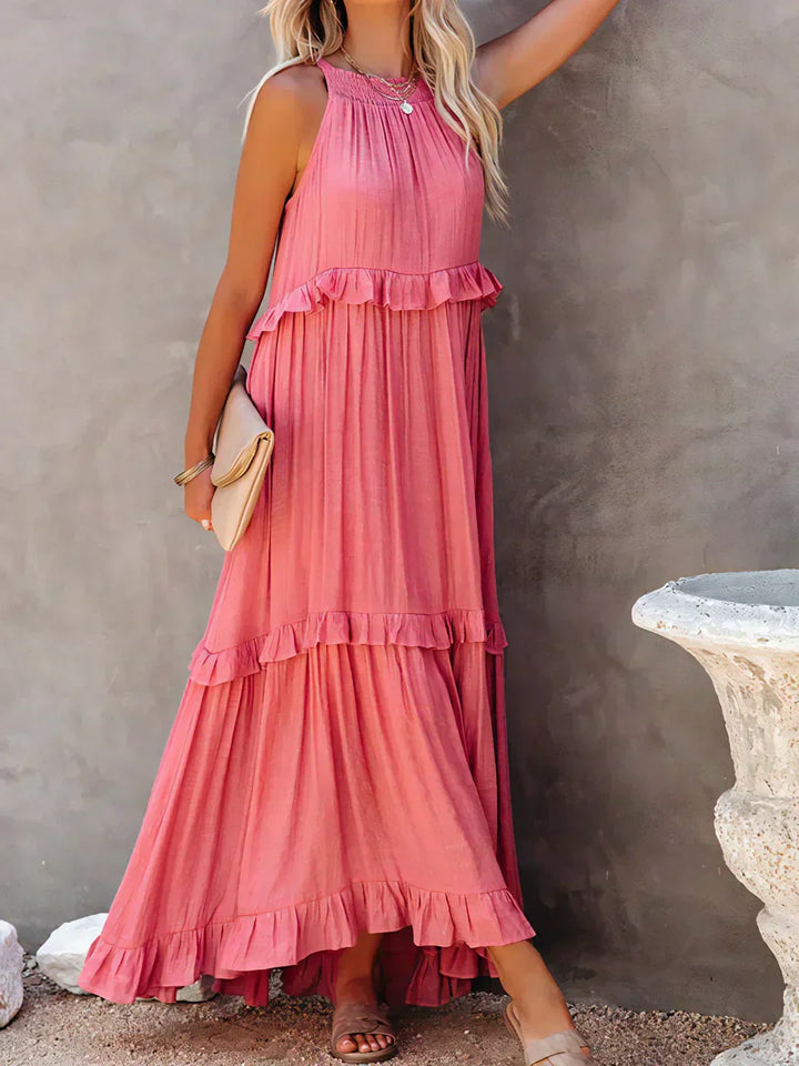 Vestido longo feminino com babados, alças finas. Moda verão para dia a dia, casual e versátil.