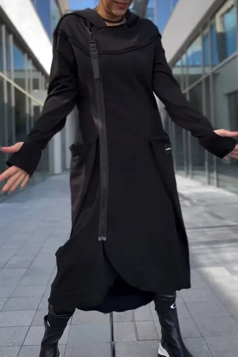 Moletom jaqueta feminina longa com zíper, capuz e design moderno para um visual estiloso e aconchegante.