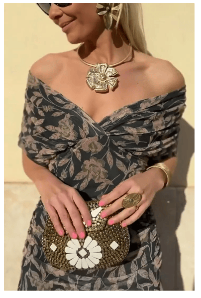 Vestido maxi feminino Naomi elegante para verão. Ideal para festas ou look chique e confortável.