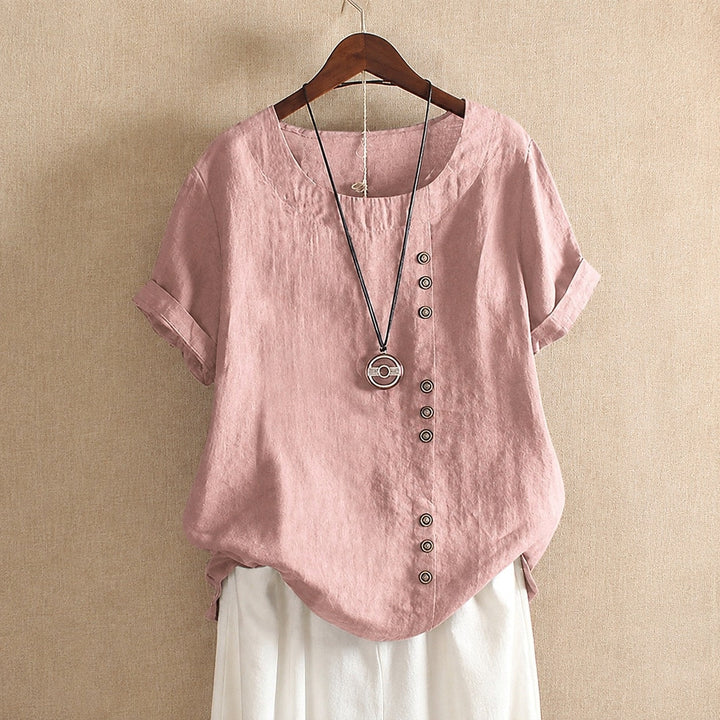 Blusa feminina Julianny elegante com botões frontais, perfeita para trabalho e eventos casuais de verão.