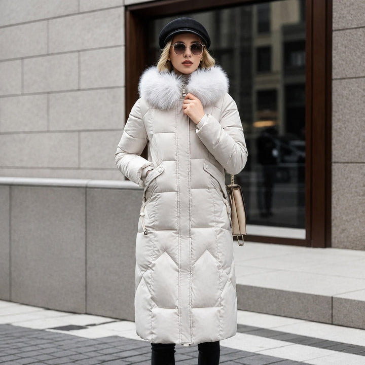 Casaco feminino com capuz estilo italiano, elegante e quente para inverno. Roupa exterior fashion e comfy.