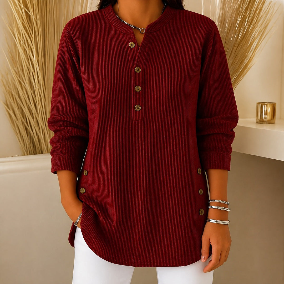 Suéter feminino de botões, peça versátil para compor looks casuais e elegantes no dia a dia.