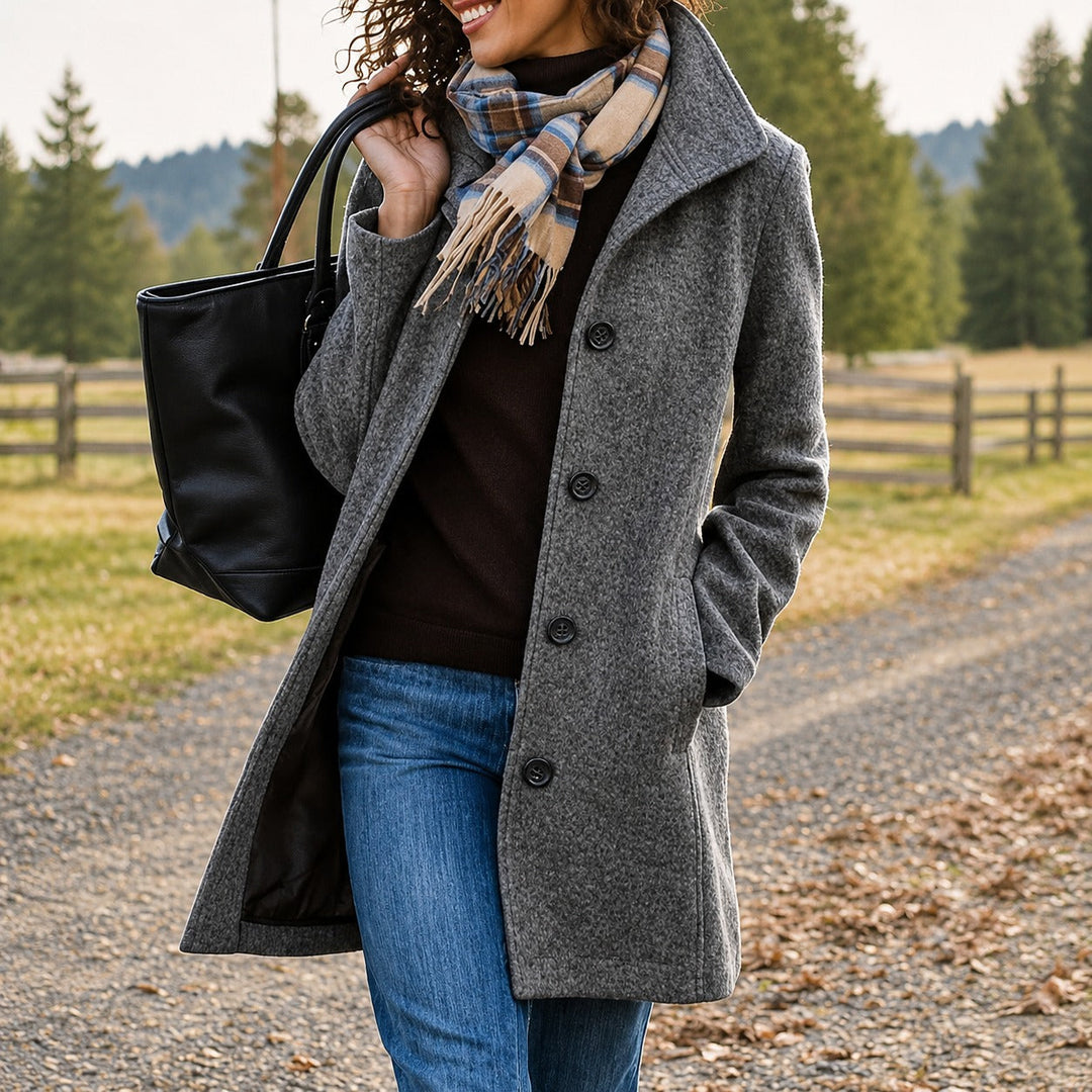 Casaco feminino trench coat elegante de comprimento médio, perfeito para o inverno. Roupa feminina versátil.