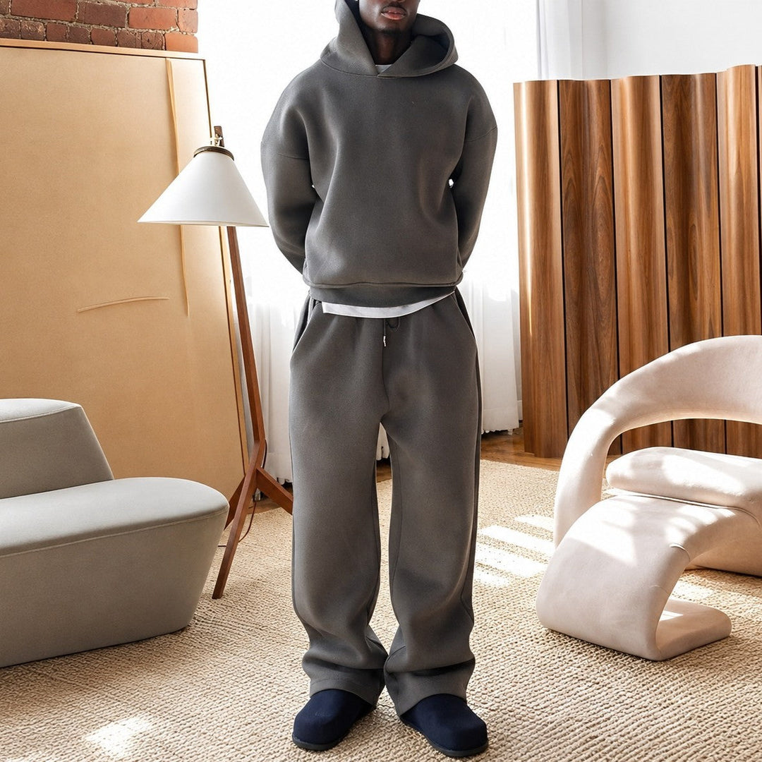Roupa de moletom oversize masculina, perfeita para estilo casual ou esporte, oferecendo máximo conforto no inverno.