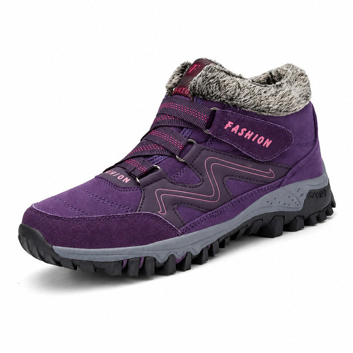 Interior macio das botas femininas Tamara, máximo conforto e proteção nos dias frios de inverno. Sapatos quentes.