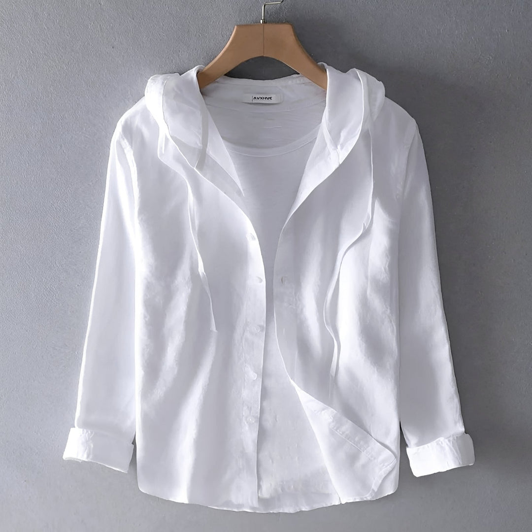 Moletom feminino com capuz para conforto máximo. Peça casual ideal para dias de relaxamento.