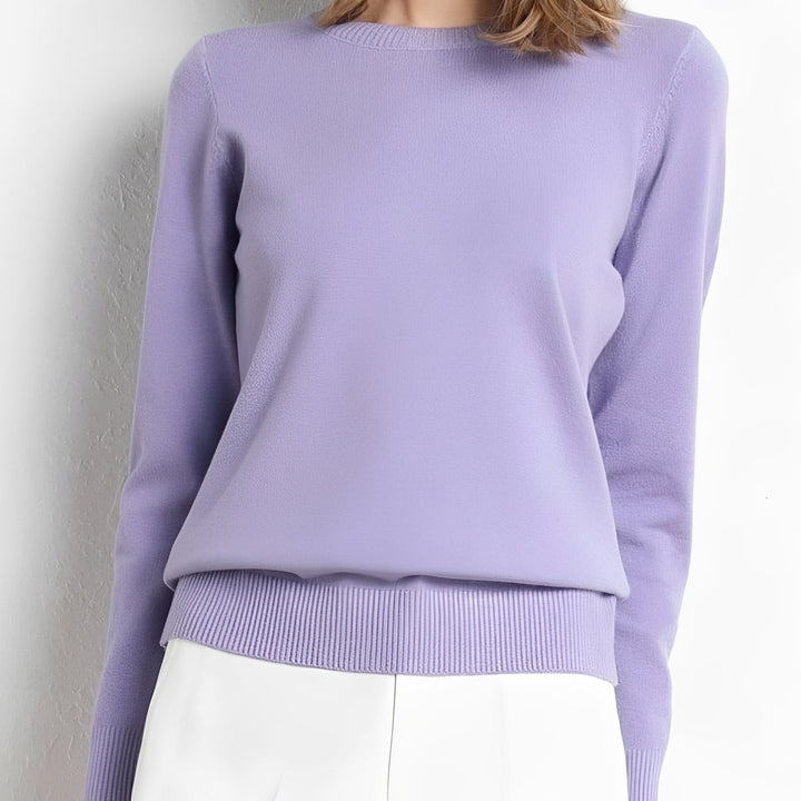 Suéter feminino Livana, moda casual macia, ideal para o aconchego do inverno.