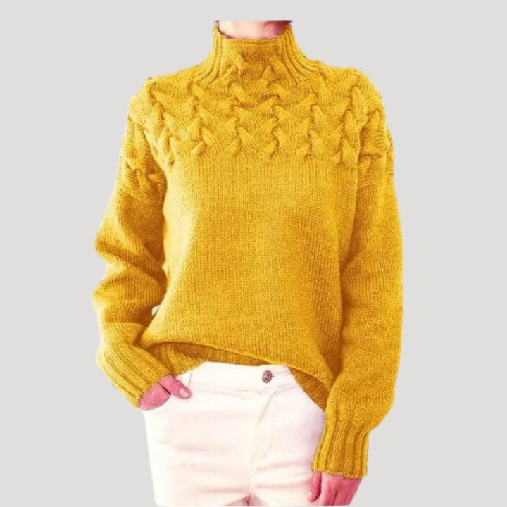 Camisola de malha feminina de gola alta, com tranças decorativas, para um look acolhedor e elegante.
